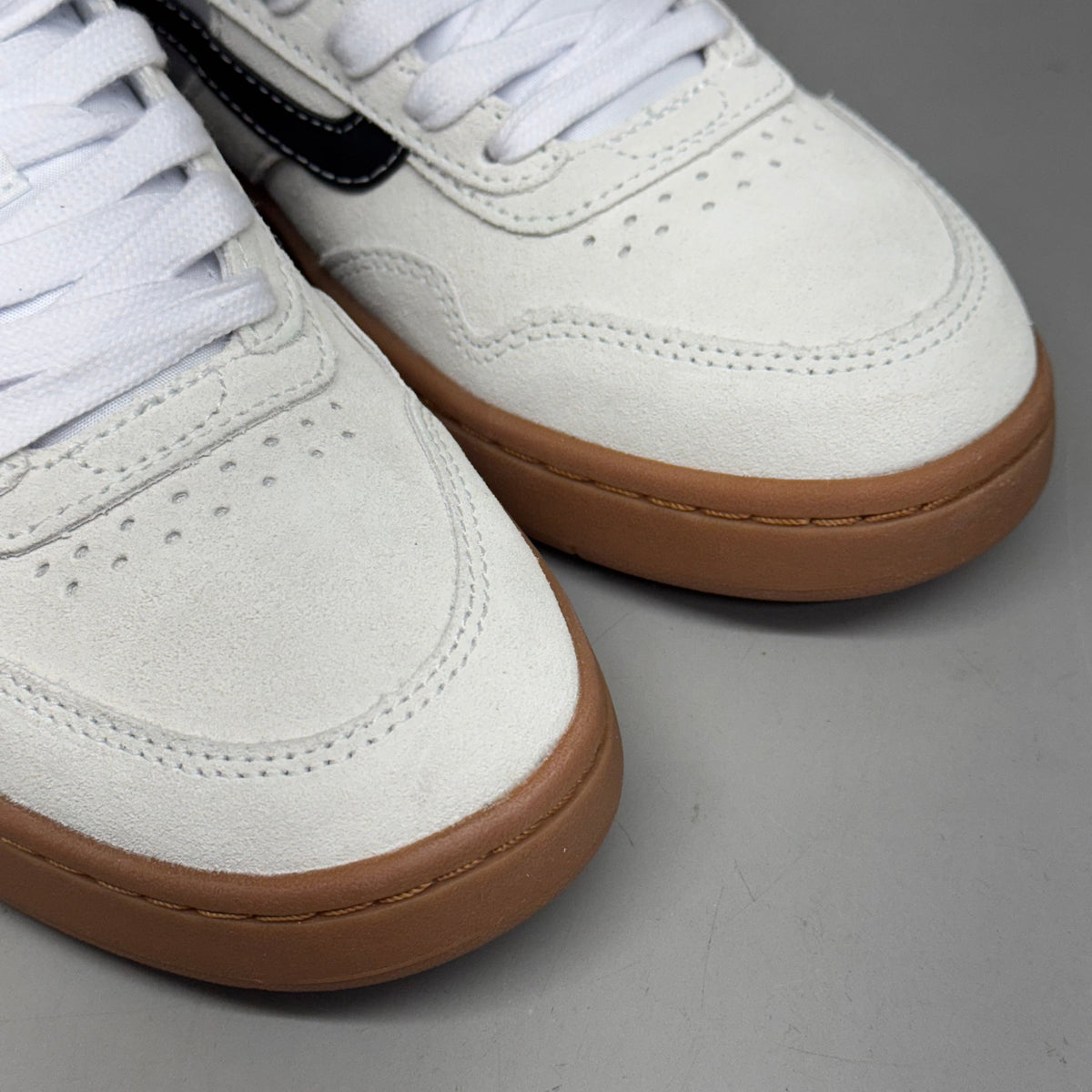 VANS Cruze 3.0 Sneakers Sz Men's 11.0 White/Gum VN000D6S9DH