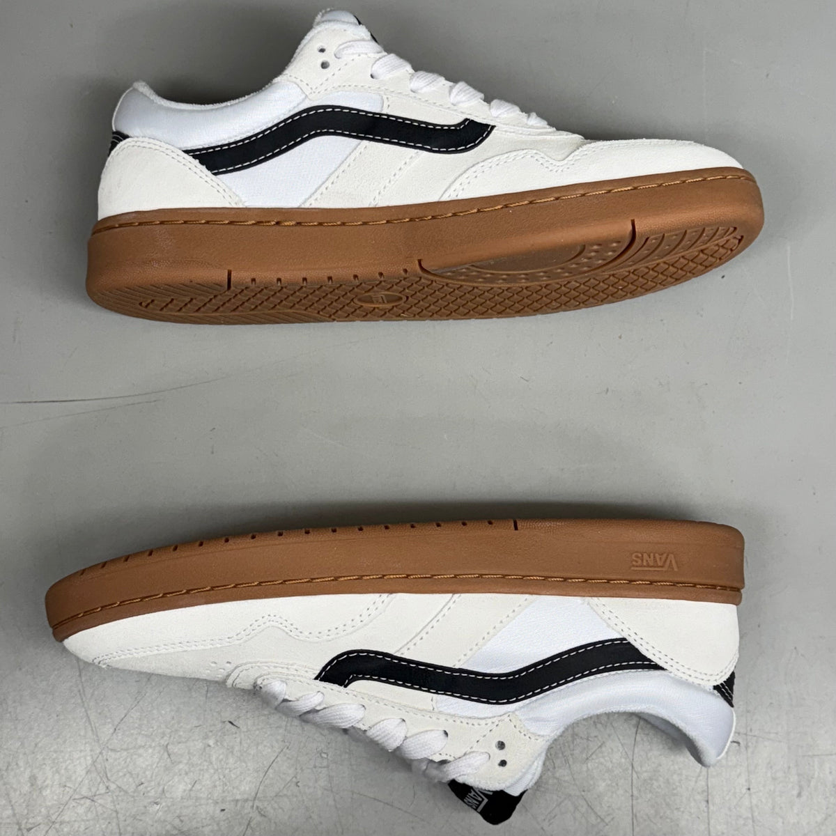 VANS Cruze 3.0 Sneakers Sz Men's 11.0 White/Gum VN000D6S9DH