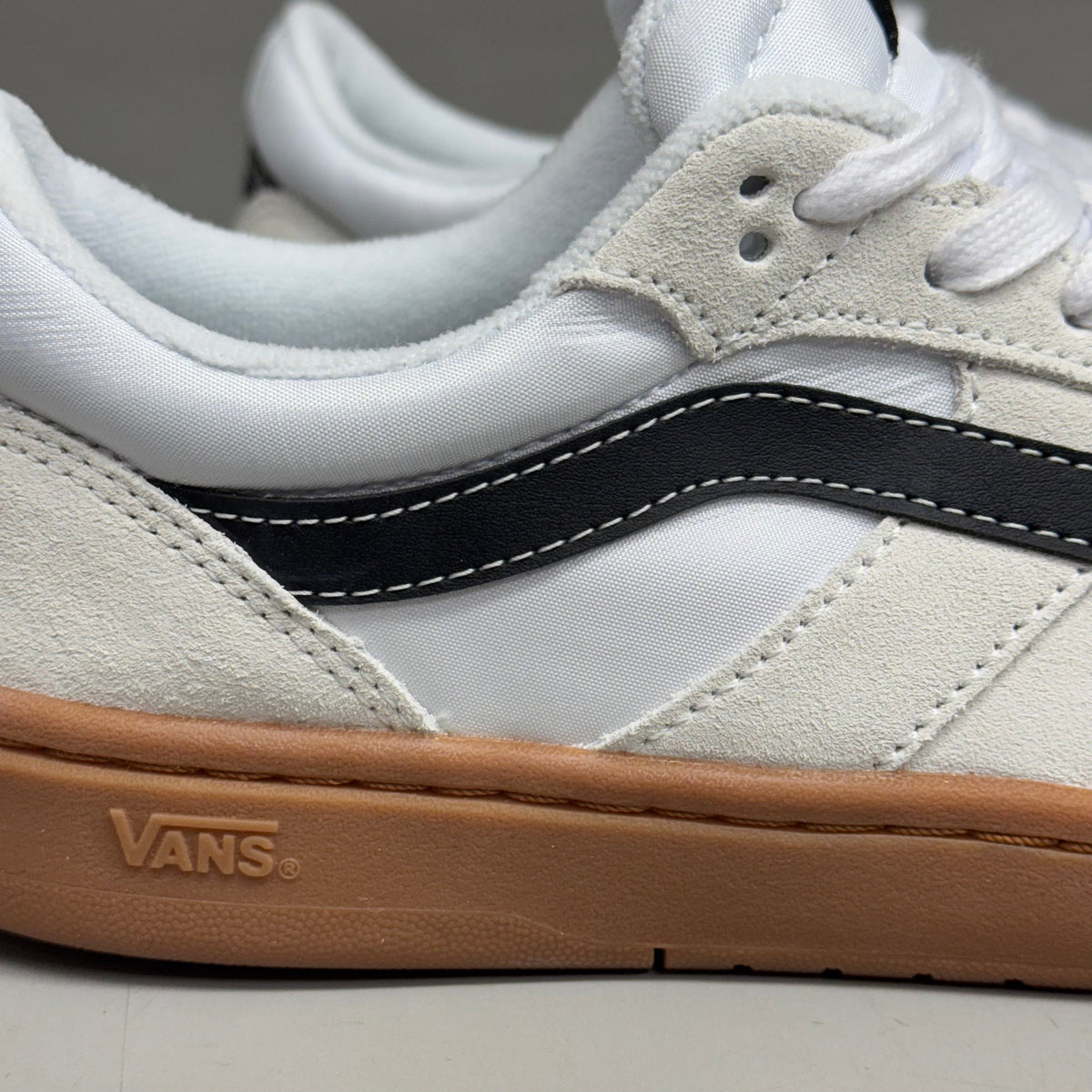 VANS Cruze 3.0 Sneakers Sz Men's 11.0 White/Gum VN000D6S9DH